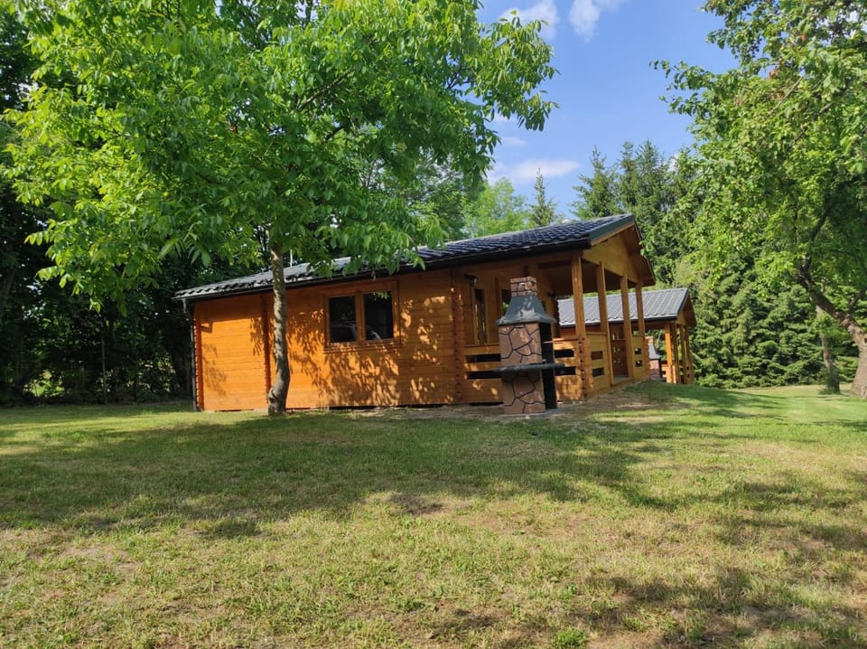 Domki w sadzie - Gościniec LECH House in Poland