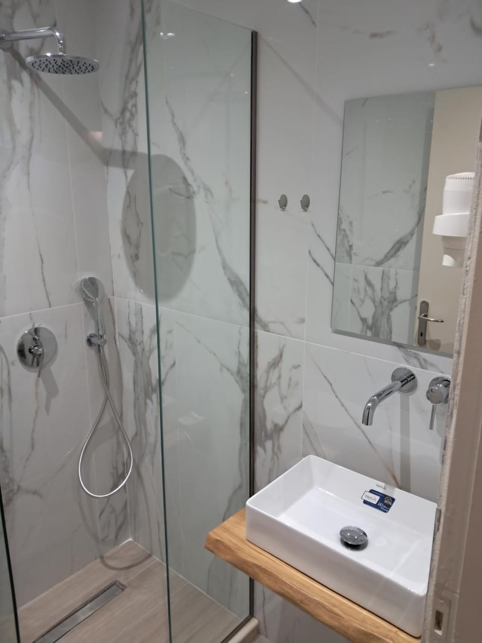 Ηotel Della Hostel in Peloponnese, Western Greece and the Ionian