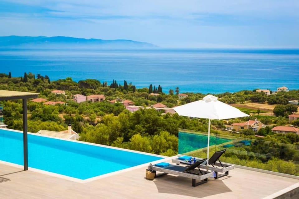 New Villa Blue with private pool at Trapezaki Villa in Cephalonia