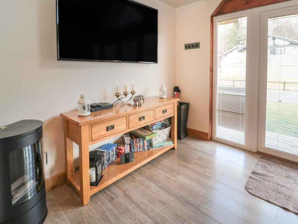 Treetops House in England