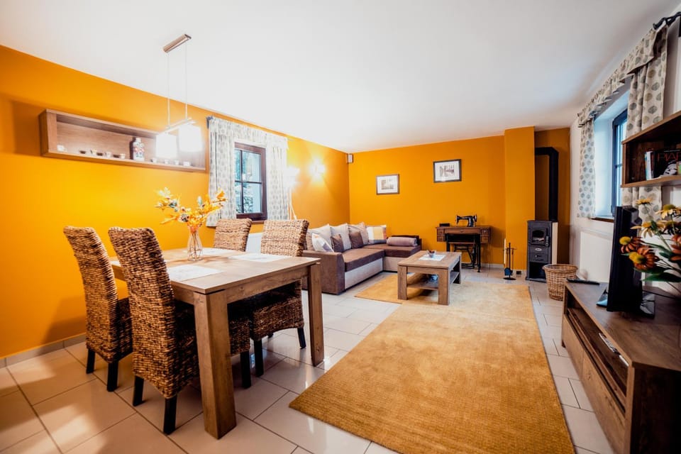 Chalupa U Ptáčků Apartment in Czechia