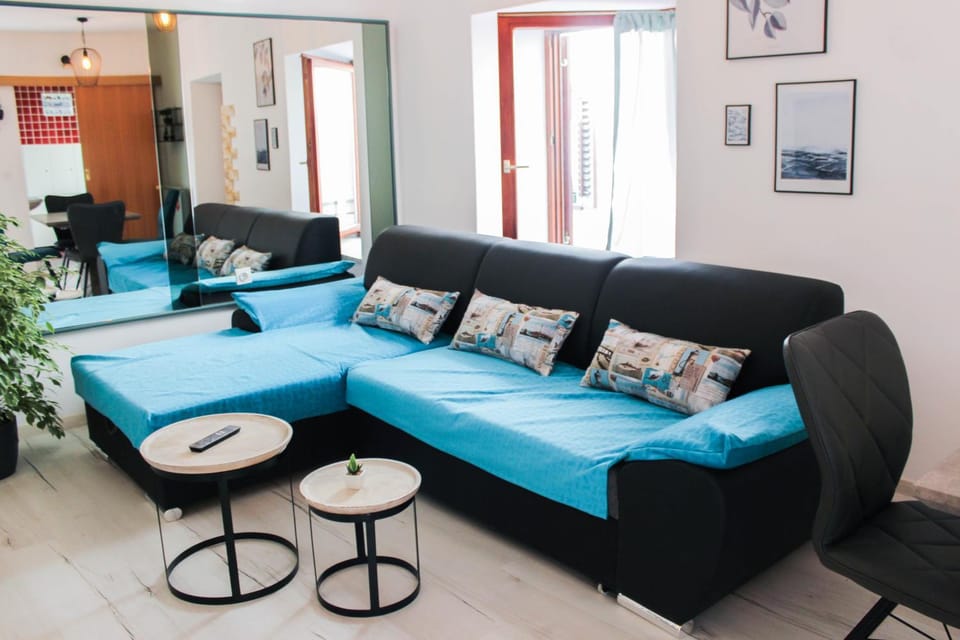 Blue sails apartment Izola, Old city center Apartment in Slovenia