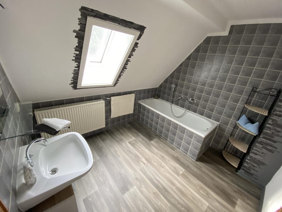 Bathroom, Bath