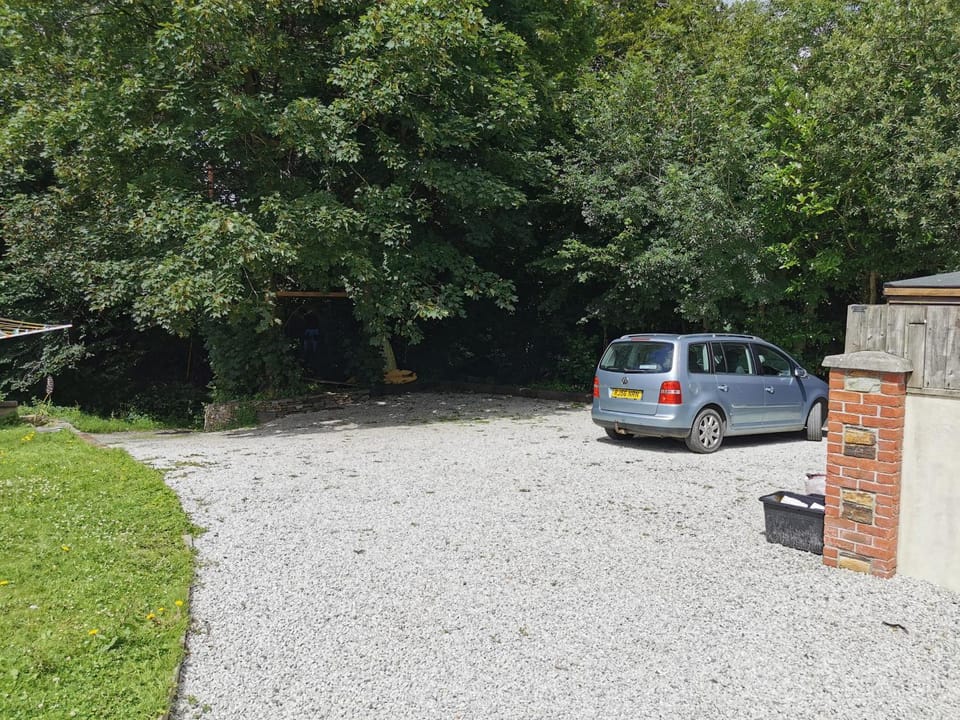 Natural landscape, Garden view, Parking