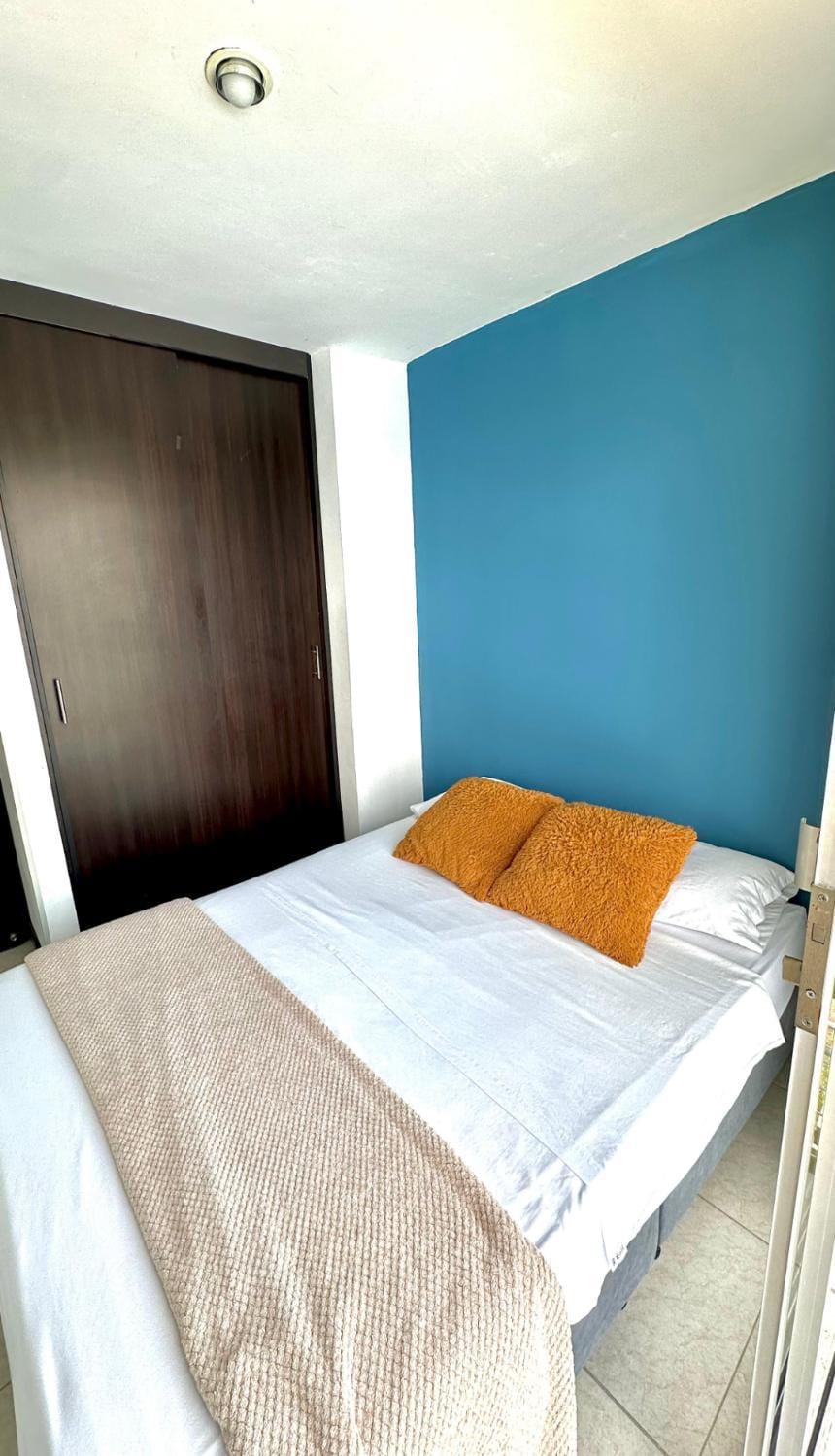 Bed, Photo of the whole room, Bedroom, wardrobe