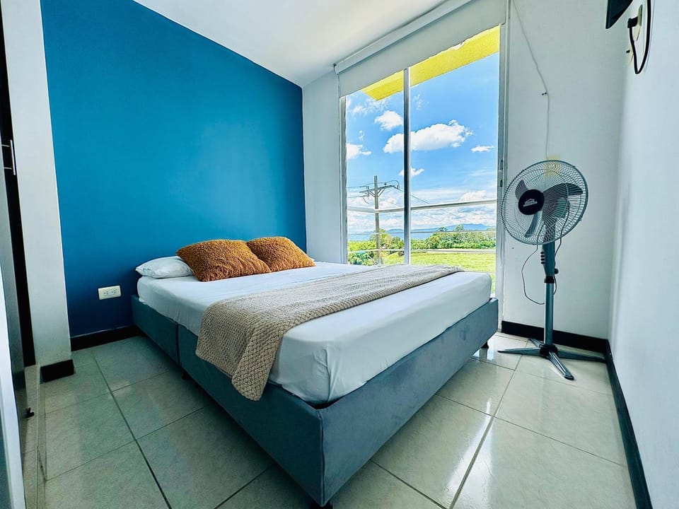 Bed, Balcony/Terrace, Bedroom