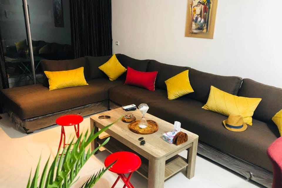 Communal lounge/ TV room, Living room, Seating area