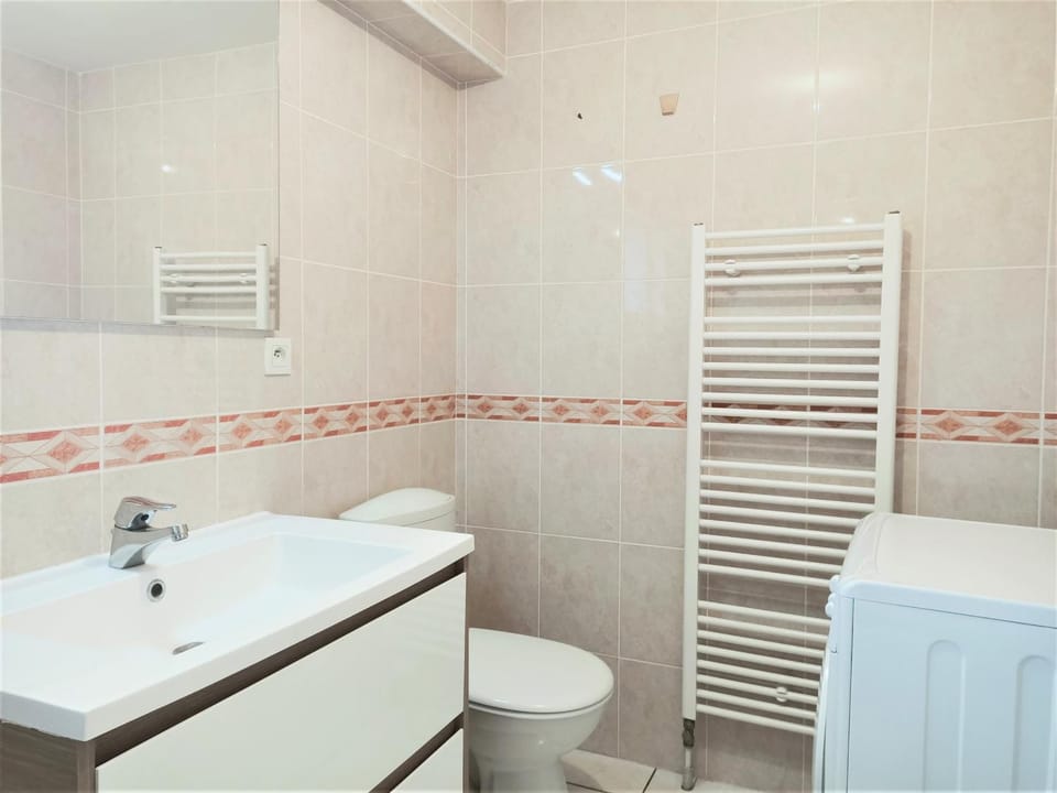Appartement calme avec jardin, terrasse, parking et wifi à Aix-les-Bains - FR-1-555-9 Apartment in Aix-les-Bains