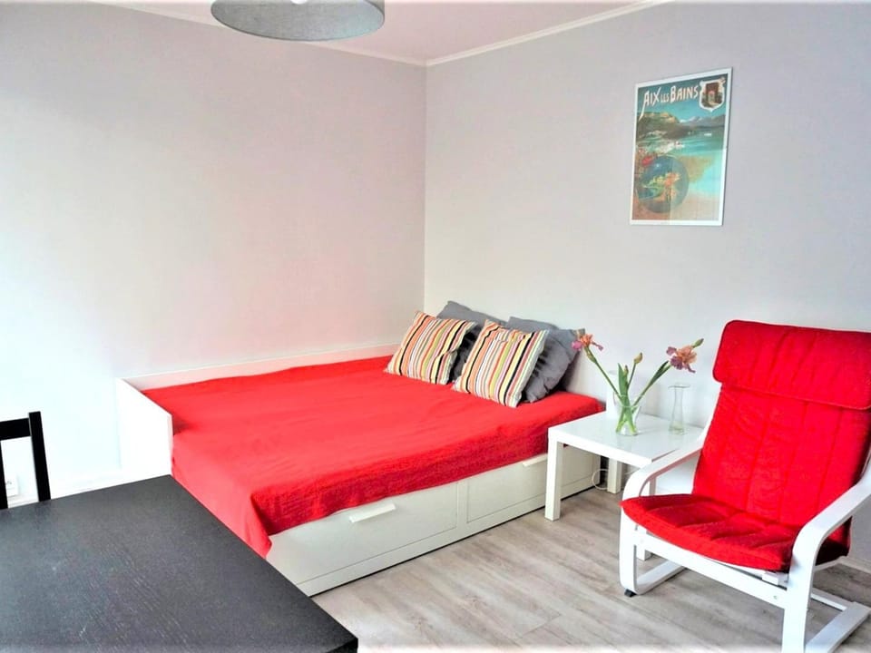 Studio moderne et fonctionnel avec WiFi, Aix-les-Bains - FR-1-555-37 Apartment in Aix-les-Bains