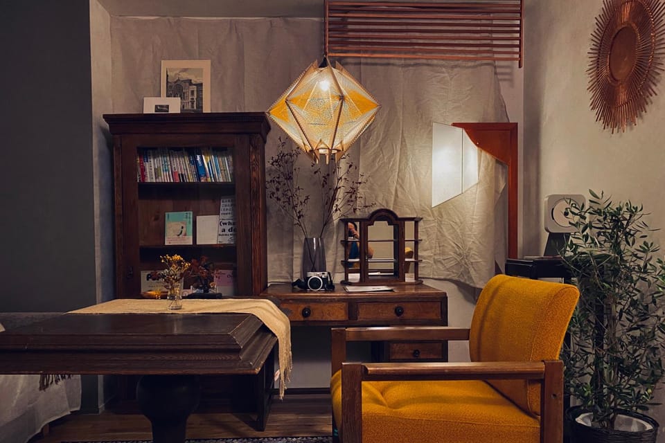Living room, Dining area