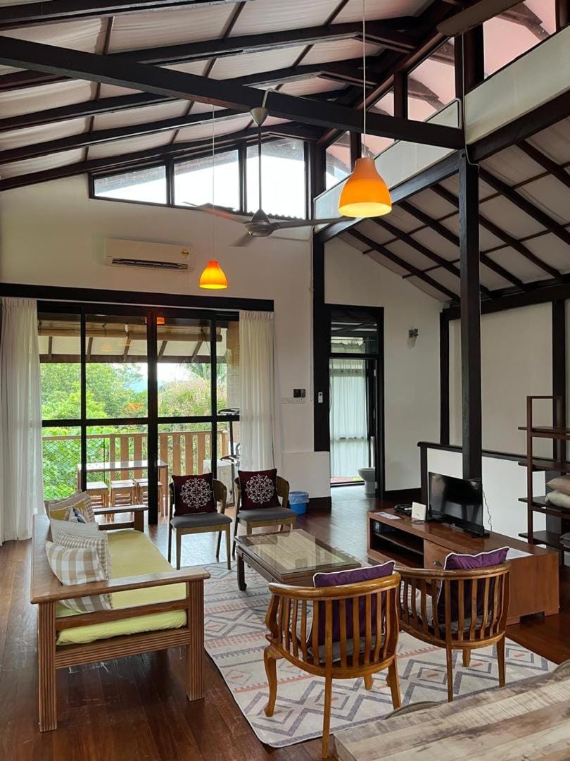 Gaze 2: Modern Tropical Seaview Villa Villa in Kedah