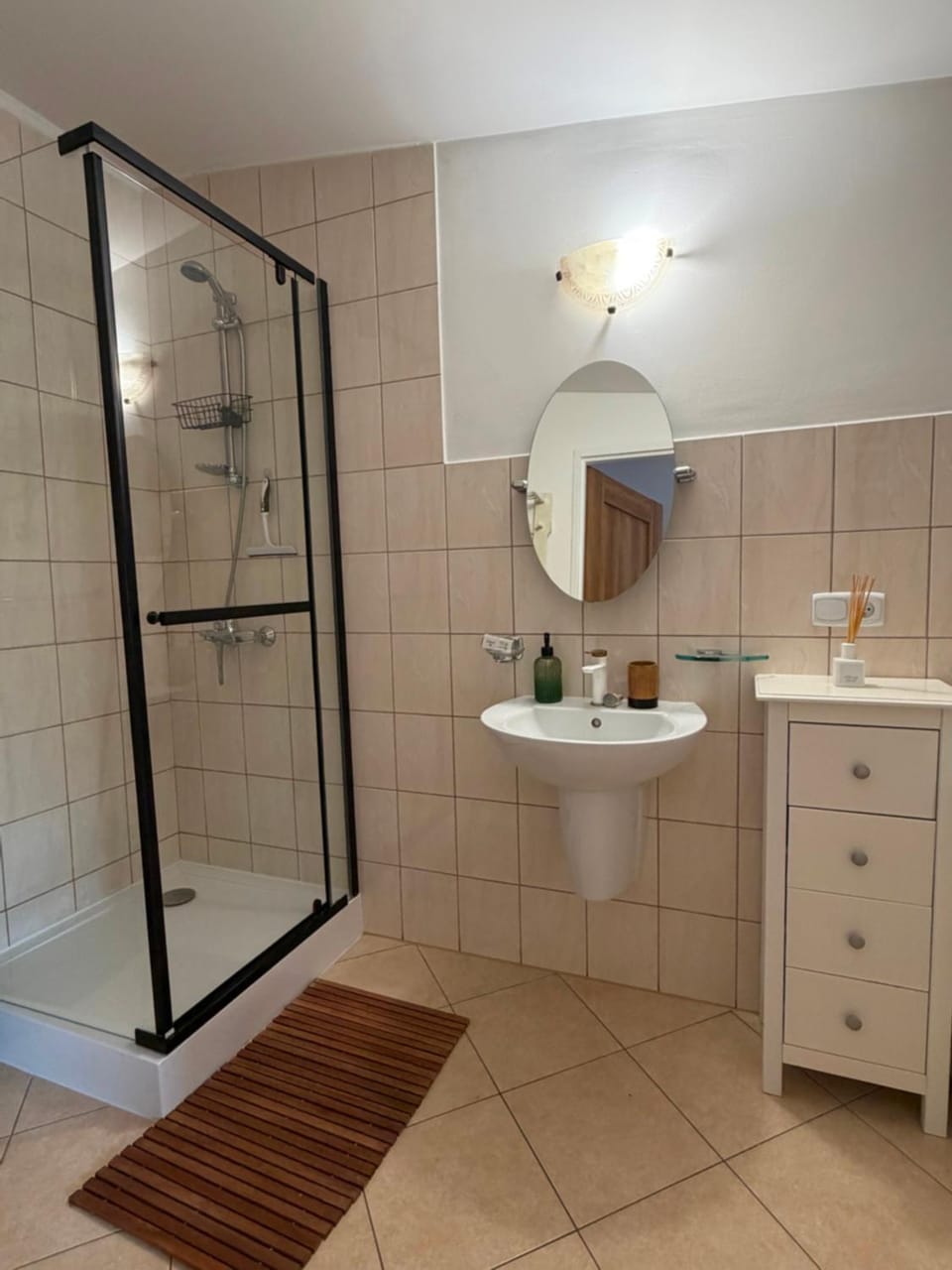 Shower, Bathroom