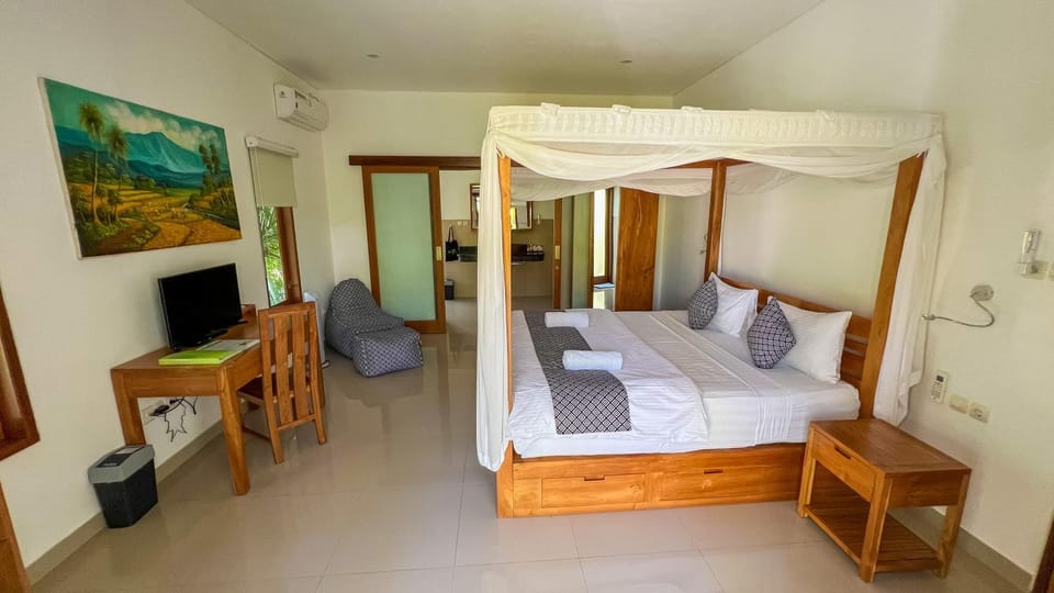 Bed, Bedroom