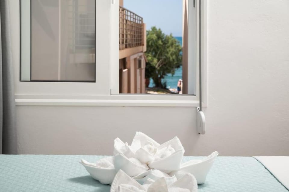 "Sea and Sun" Sea maisonette House in Agia Marina