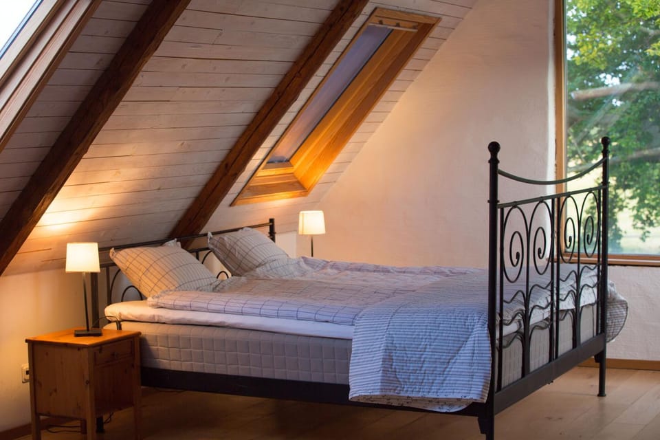 Fridfullt boende på lantgård med underbar utsikt Bed and Breakfast in Malmo