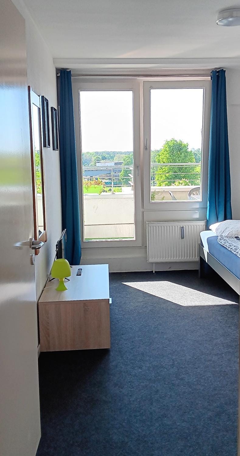 Bed, View (from property/room), Photo of the whole room, Bedroom, internet