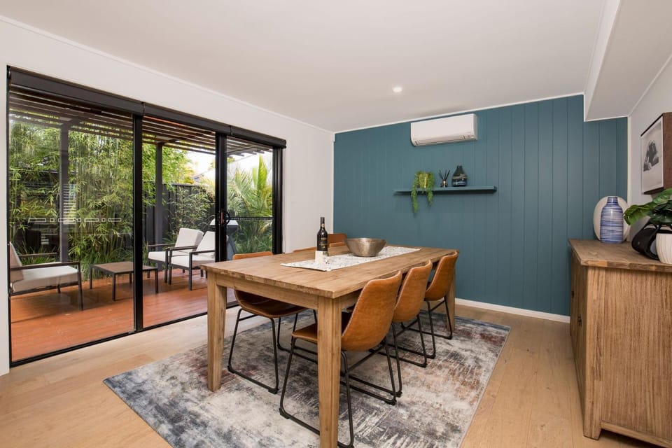 Mirigaan I Pet Friendly I 8 Min Walk to Beach House in Culburra Beach