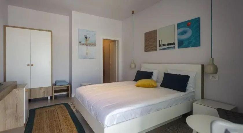 White Vama Veche Bed and Breakfast in Dobrich Province, Bulgaria