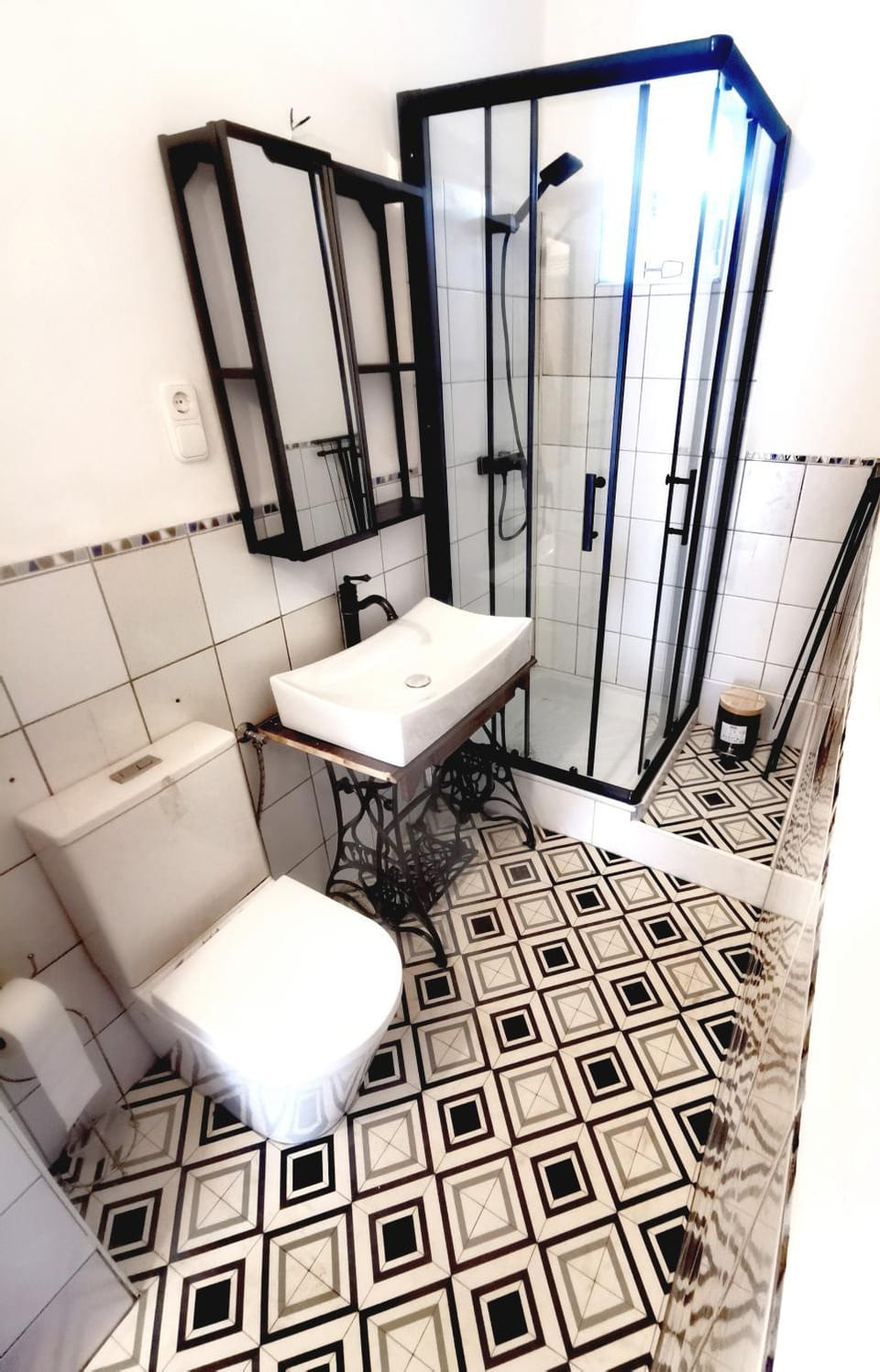 Shower, Toilet, Bathroom