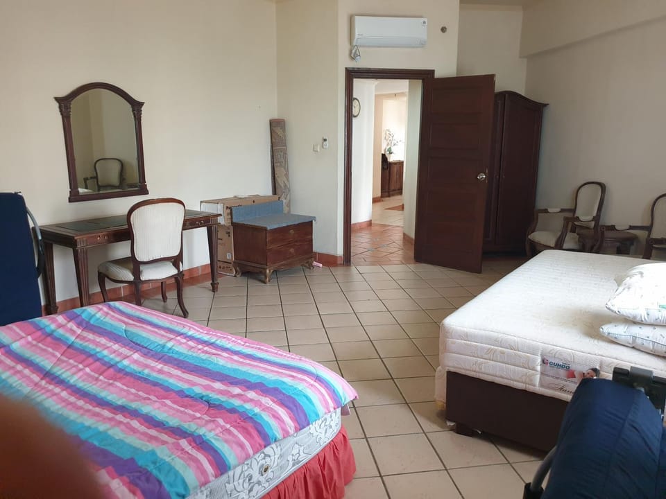 Apartemen Marbella anyer tower sadewa lt 5 view kolam renang & laut Apartment in Indonesia