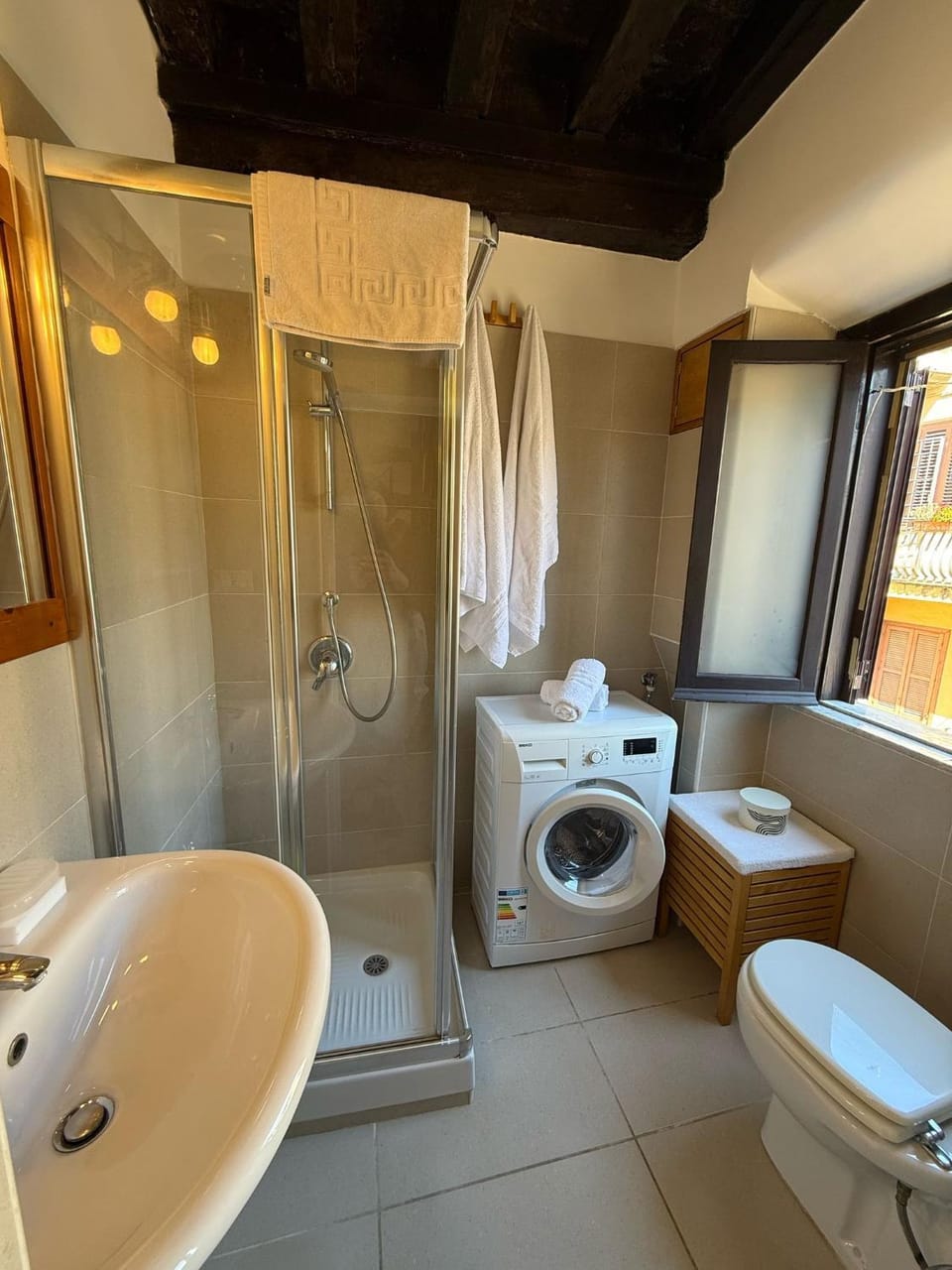 Rione VI Loft Apartment in Rome
