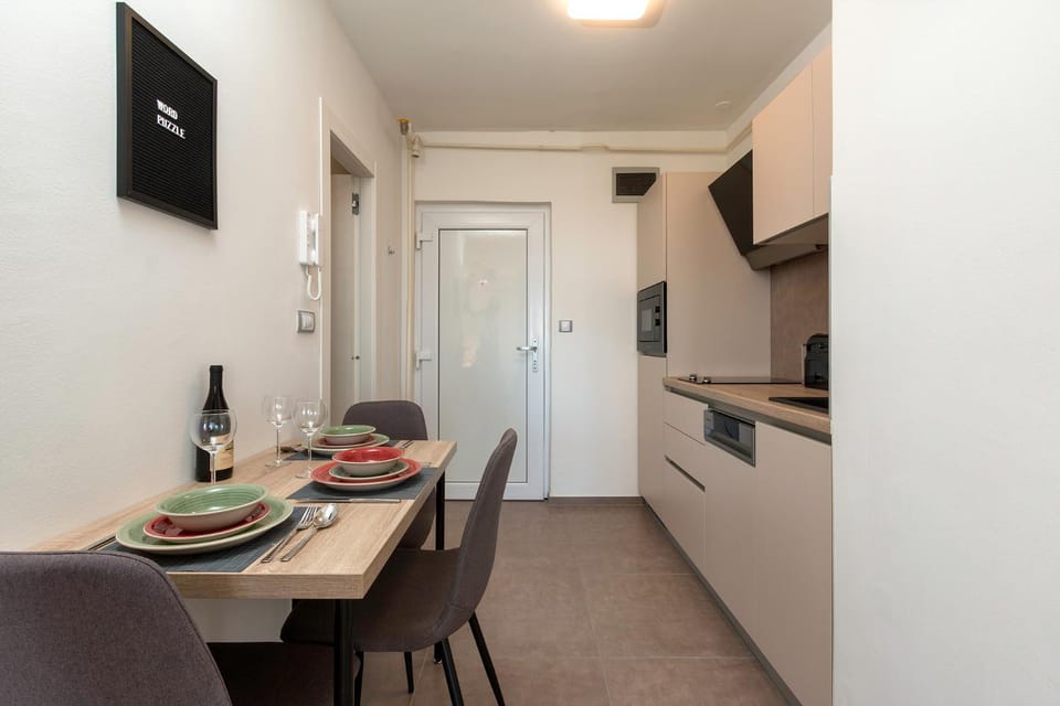 Dining area, Drinks