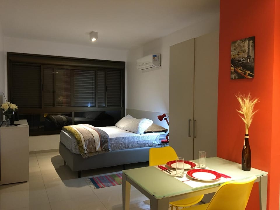 Apartamento Perfeito Casemiro, 199 - RETIRADA DAS CHAVES MEDIANTE AGENDAMENTO COM UMA HORA DE ANTECEDÊNCIA COM ANDREIA OU LUIS Apartment in Porto Alegre