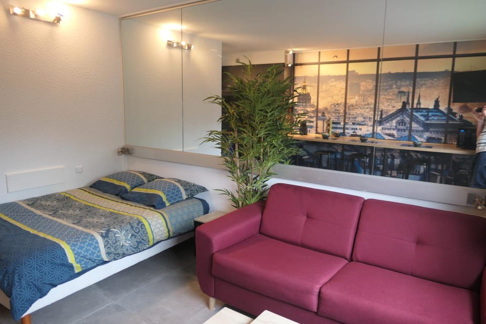 Studio Style industriel Apartment in Carquefou