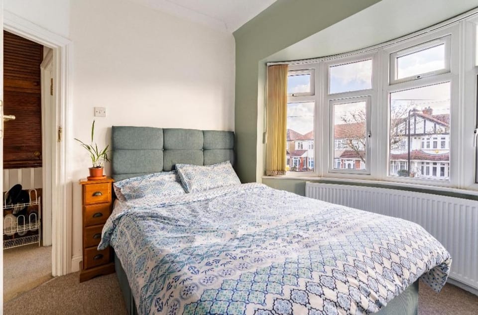 Lovely house (Ealing, London) Vacation rental in Southall