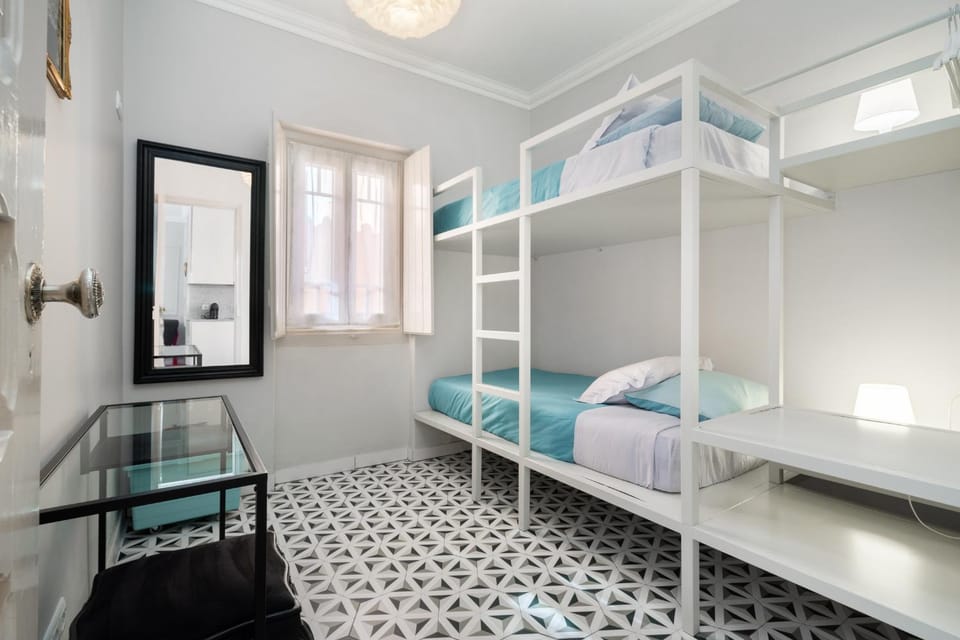 Bed, Photo of the whole room, Bedroom, bunk bed