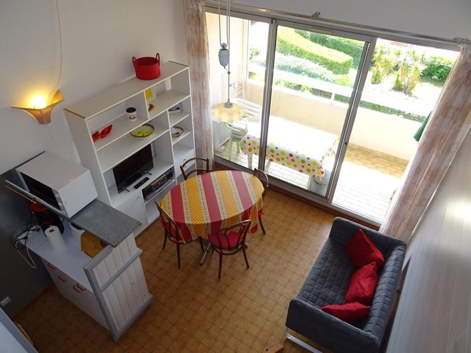 F2 Mezzanine avec Piscine, Parking et Climatisation à Palavas, Proche Plage et Centre-Ville - FR-1-559-8 Apartment in Palavas-les-Flots