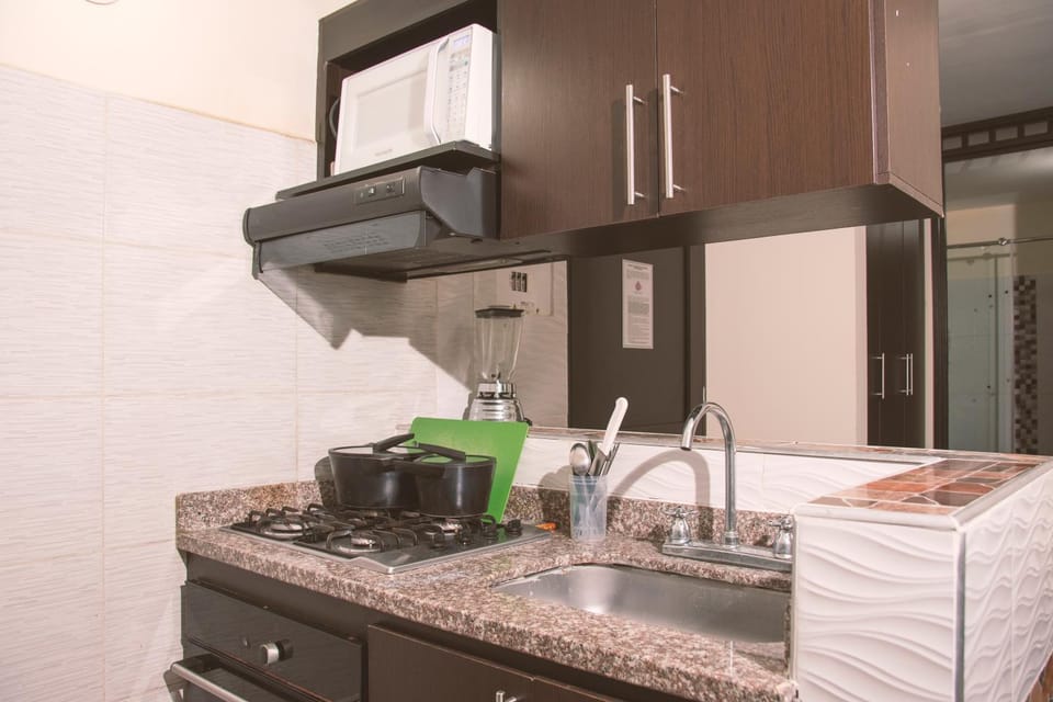 APARTAESTUDIOS AMOBLADOS ARBOLEDA DE CADIZ Apartment in Ibagué