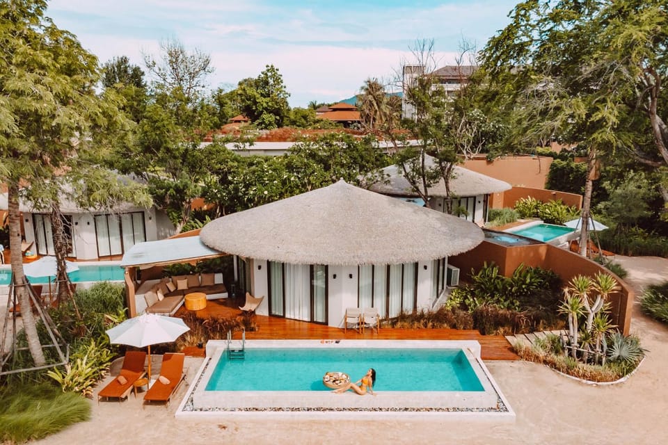 View (from property/room), Pool view