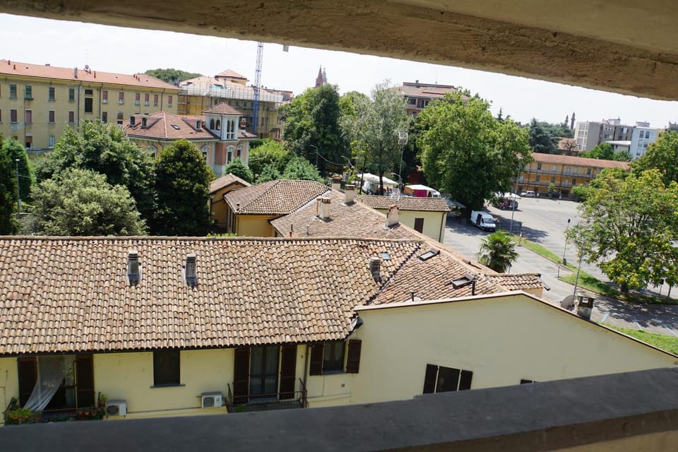 Neighbourhood, City view