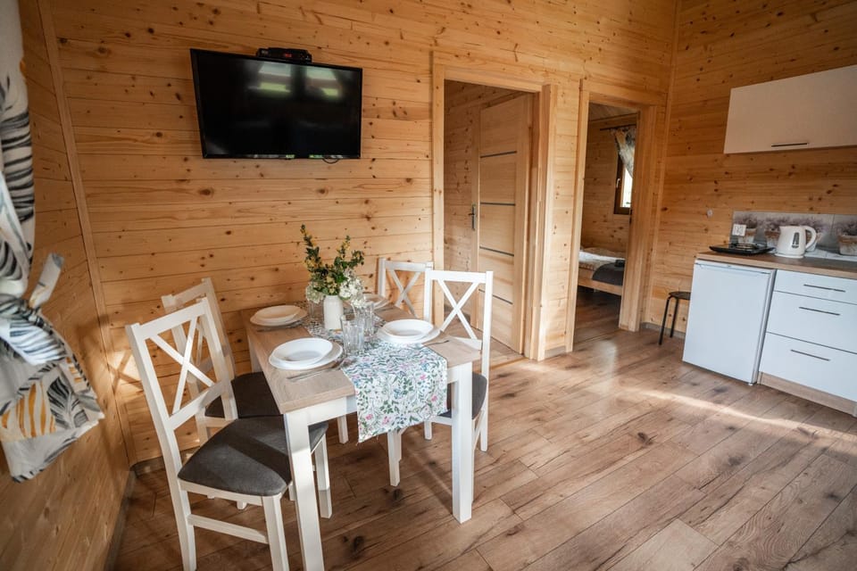 TV and multimedia, Dining area
