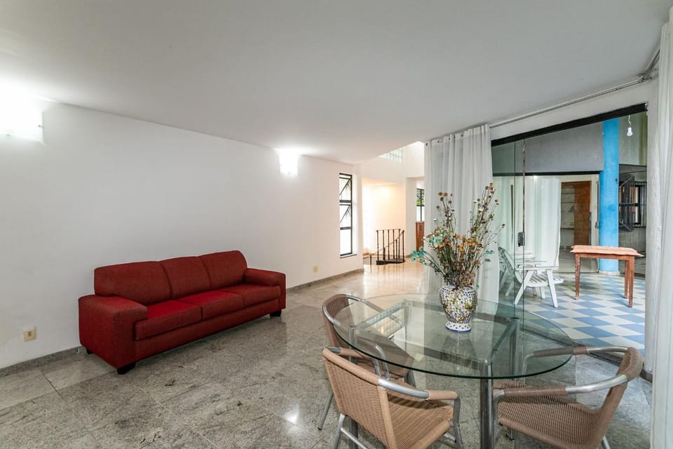 Communal lounge/ TV room, Living room, Dining area