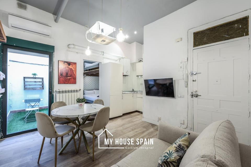 MyHouseSpain - Great apartment 6 PAX MADRID CITY CENTER Apartment in Centro