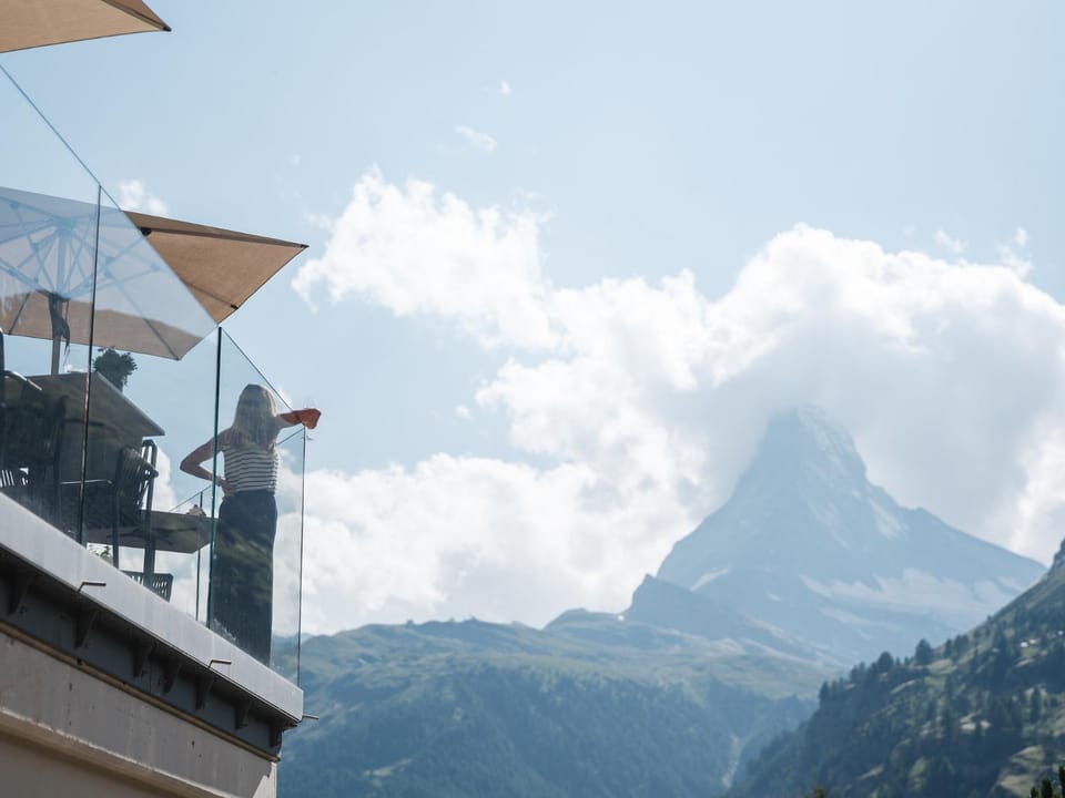 Balcony/Terrace, Mountain view