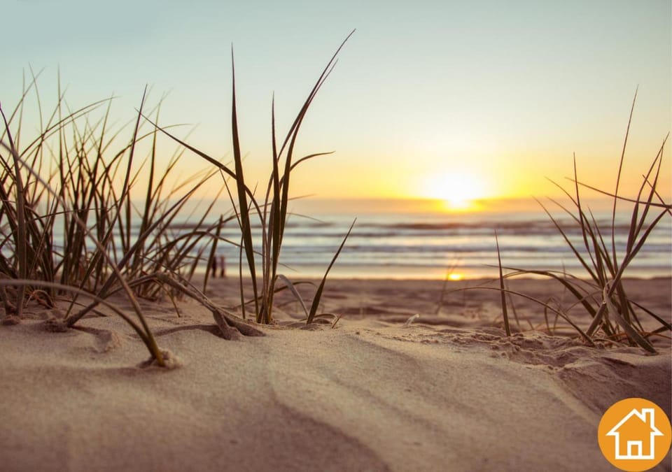 Nearby landmark, Natural landscape, Sunset