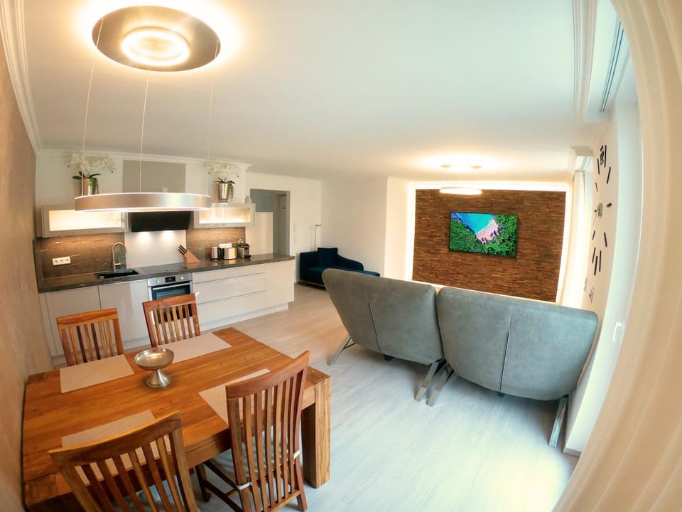 Antike & Modern Deluxe 2 mit Terrasse Apartment in Bavaria