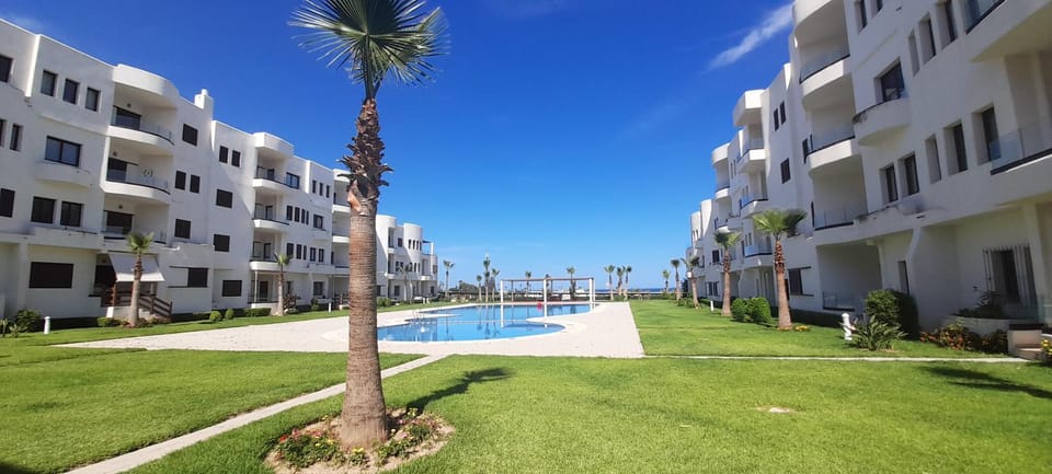 Garden, Swimming pool, sunbed