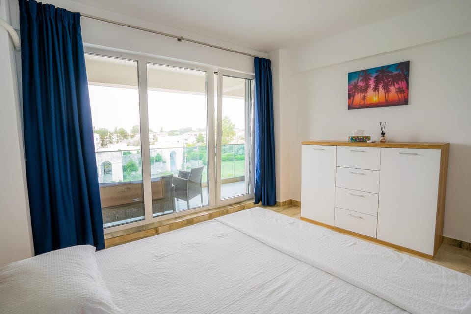 HOME FOR SEVEN Apartment in Constanța County