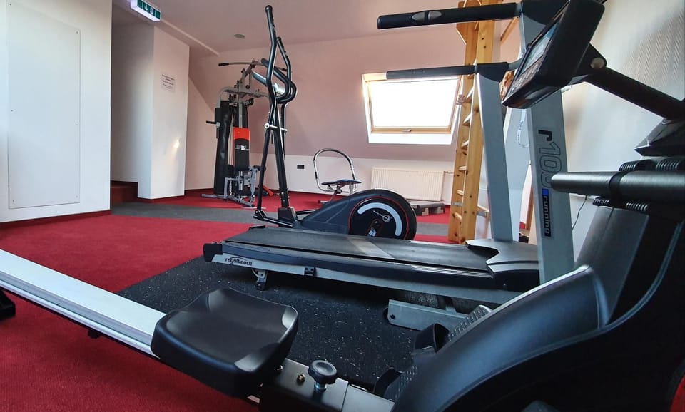 Fitness centre/facilities, Sports