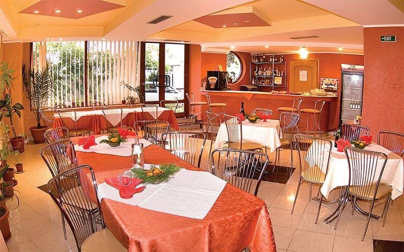 Restaurant/places to eat