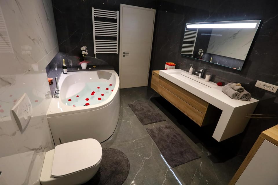 Bathroom, Bath