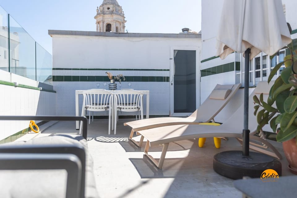 Balcony/Terrace, Dining area, sunbed