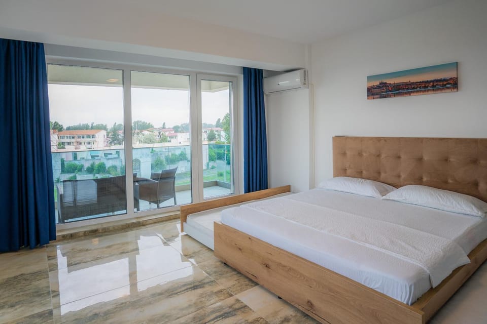 HOME for FOUR Apartment in Constanța County