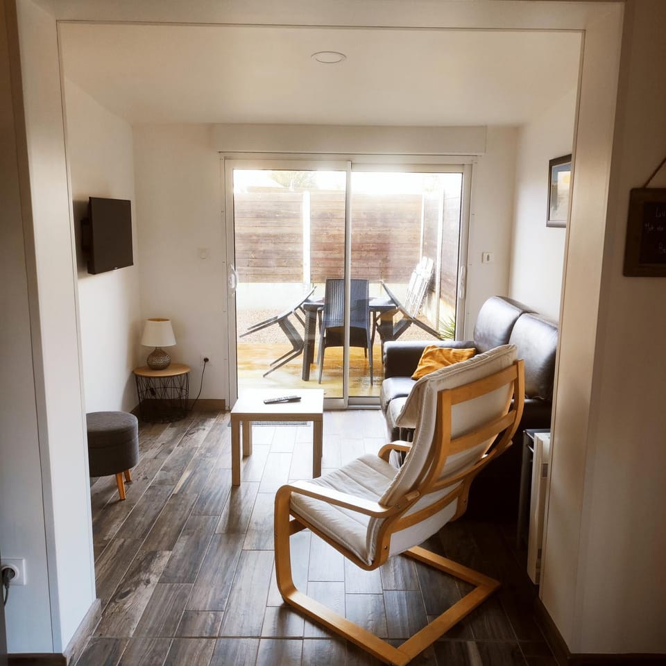 Le Bas Champ House in Hauts-de-France