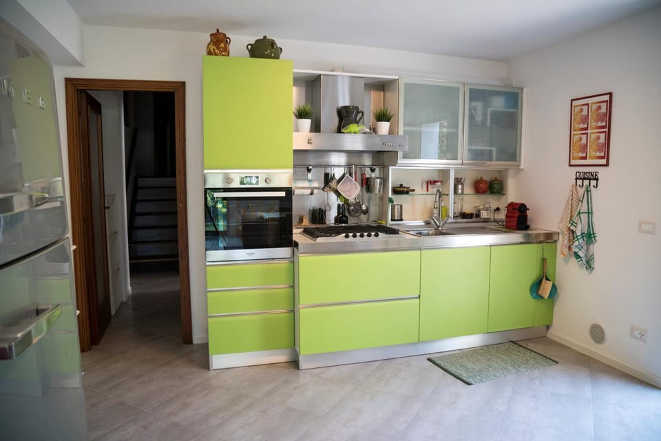 N228 - Numana, quadrilocale ristrutturato con giardino Apartment in Marche