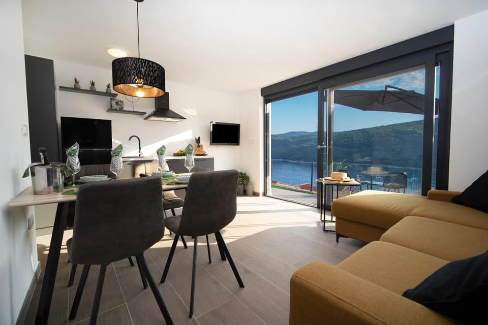 SUNSET APARTMENTS RABAC Apartment in Istria County